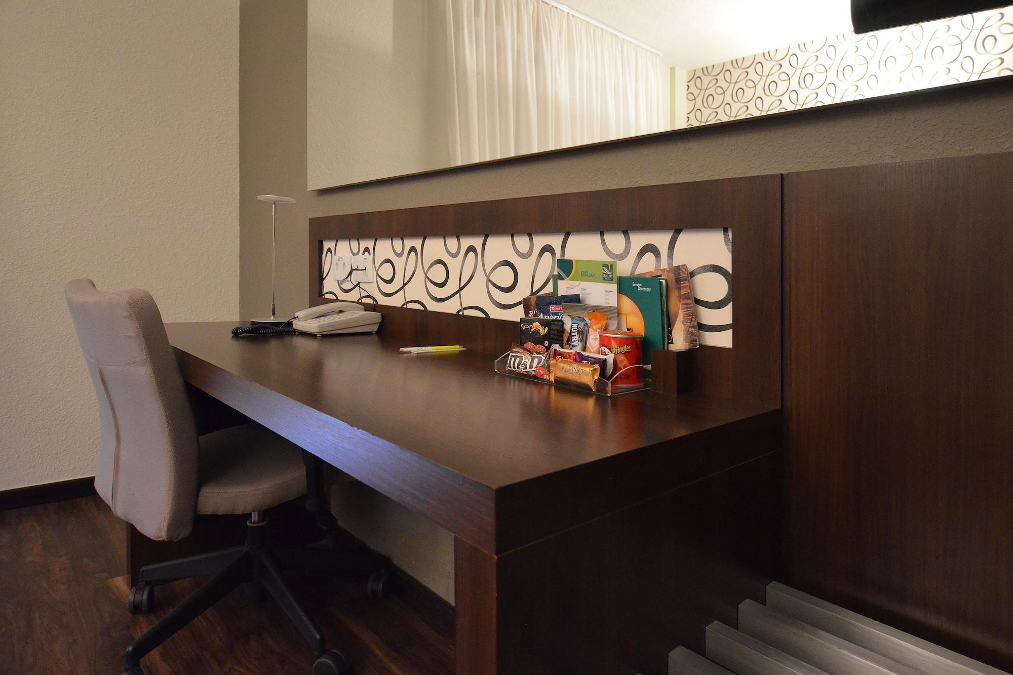 Quality Hotel Curitiba Kültér fotó