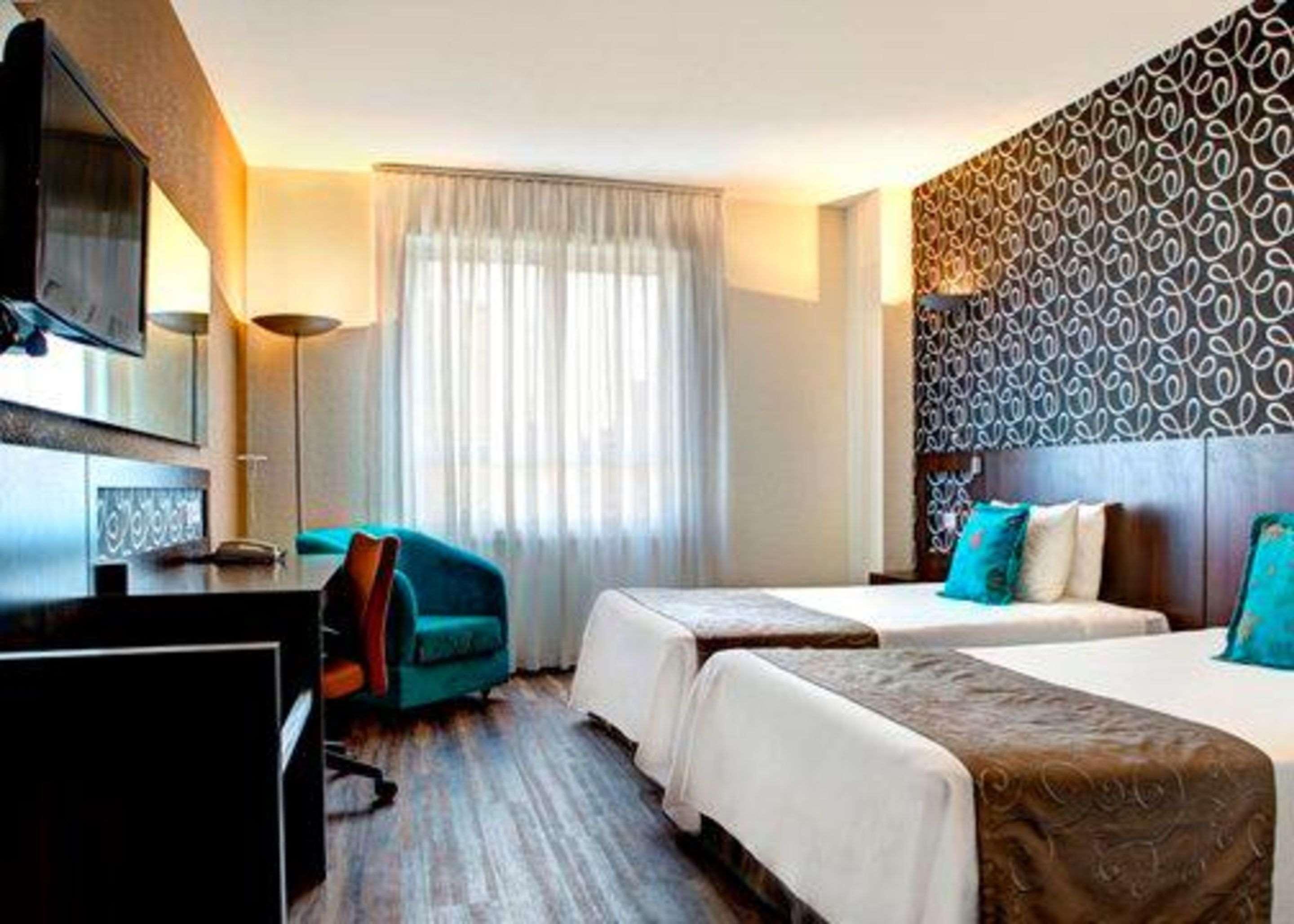 Quality Hotel Curitiba Kültér fotó