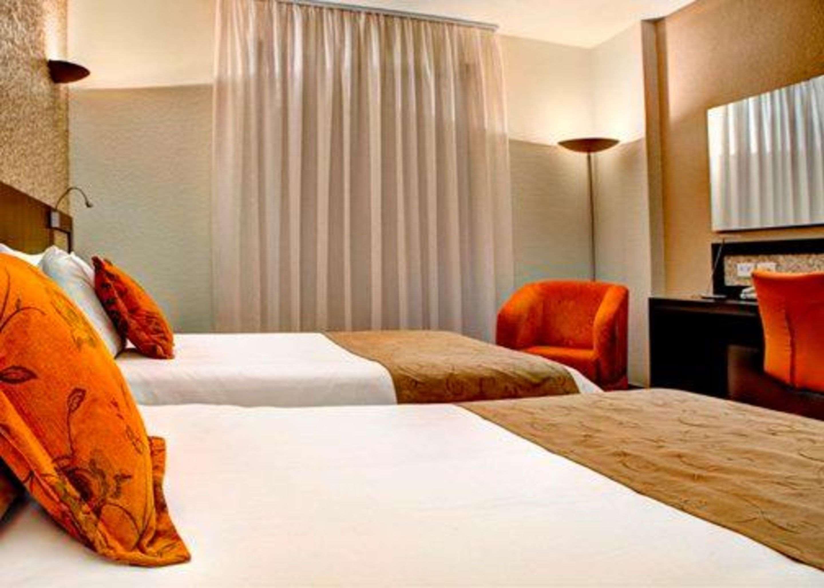 Quality Hotel Curitiba Kültér fotó