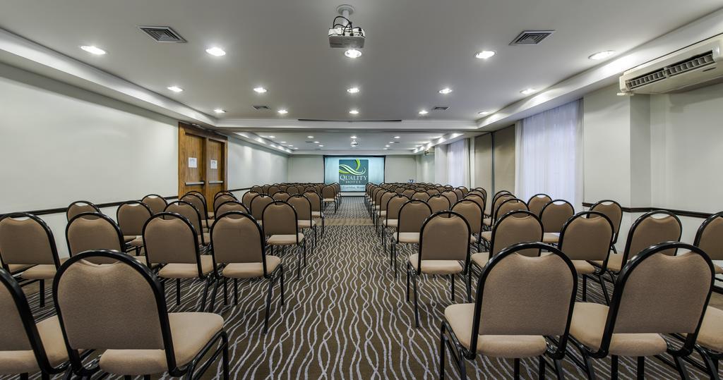 Quality Hotel Curitiba Kültér fotó